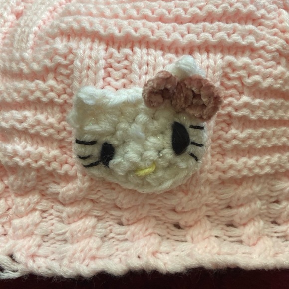 Crochet .Hello kitty scarf and hat set.
Child 3-5 year - Picture 6 of 10